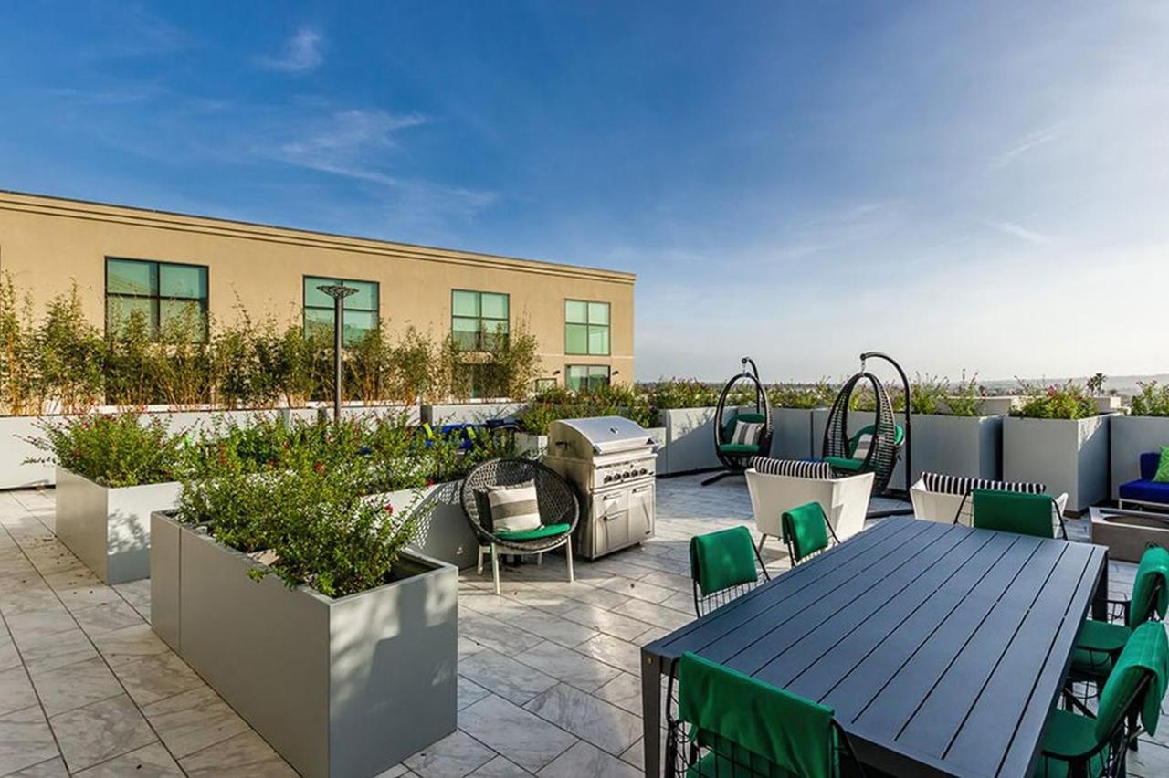 One Lux Stay At The Mansfield Miracle Mile Лос-Анджелес Экстерьер фото