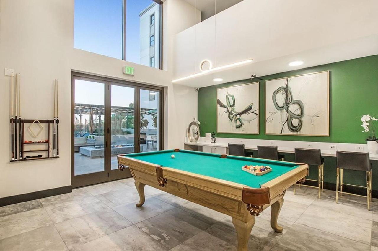 One Lux Stay At The Mansfield Miracle Mile Лос-Анджелес Экстерьер фото